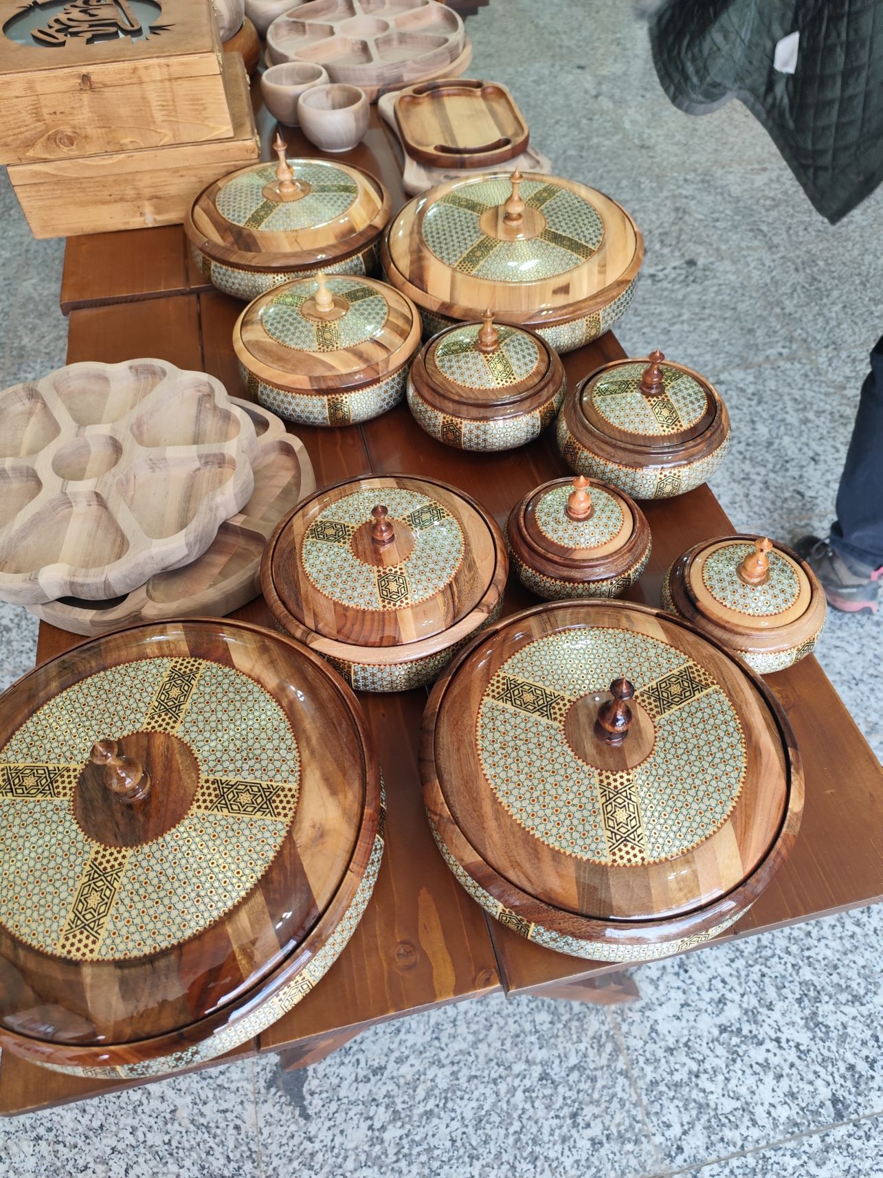 گروه تولیدی ظروف و صنایع چوبی 